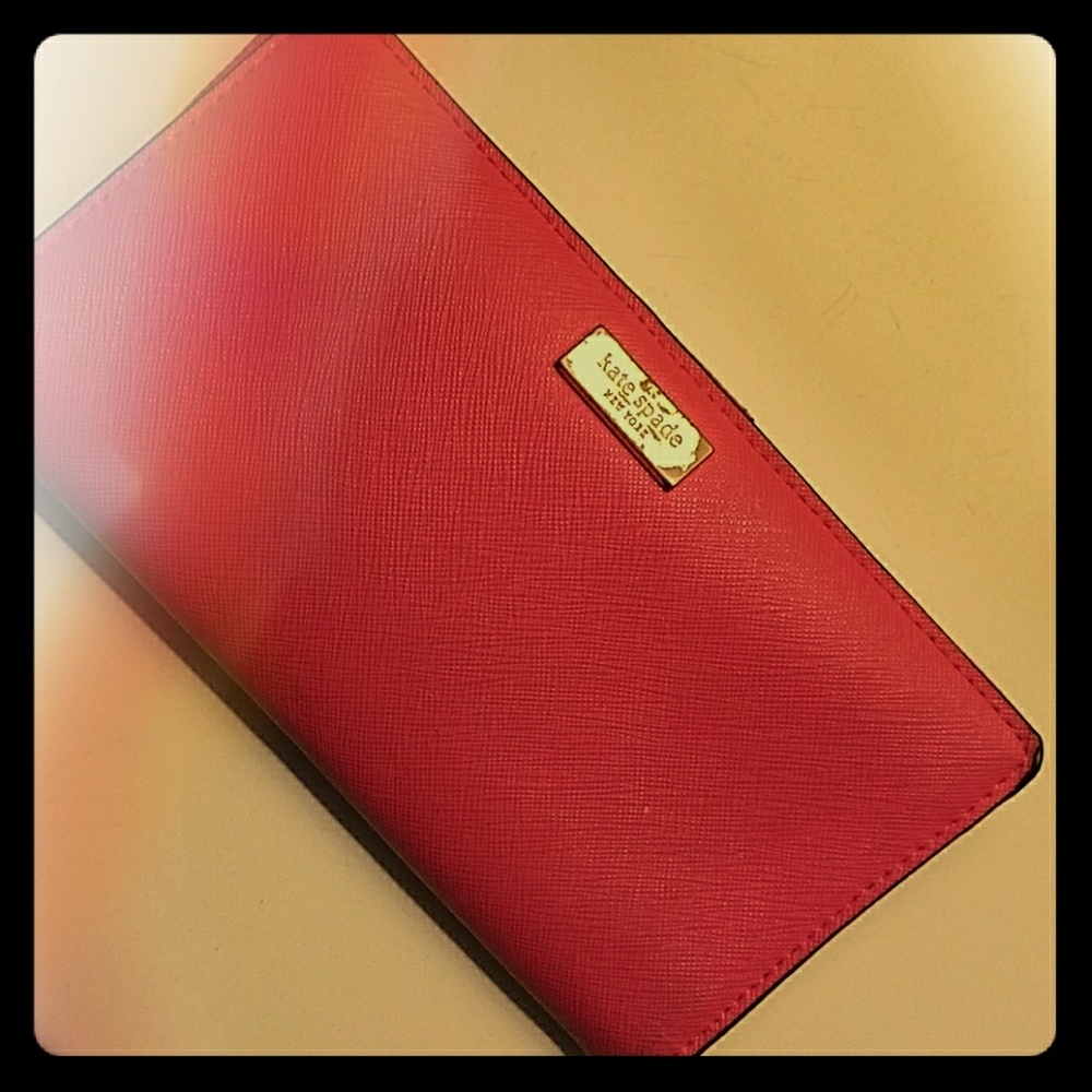 Kate Spade Cedar Street Stacy BiFold Wallet